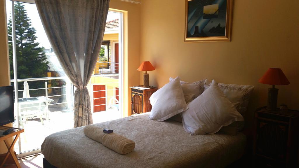 Natalie Guesthouse Блуберґстранд Екстер'єр фото