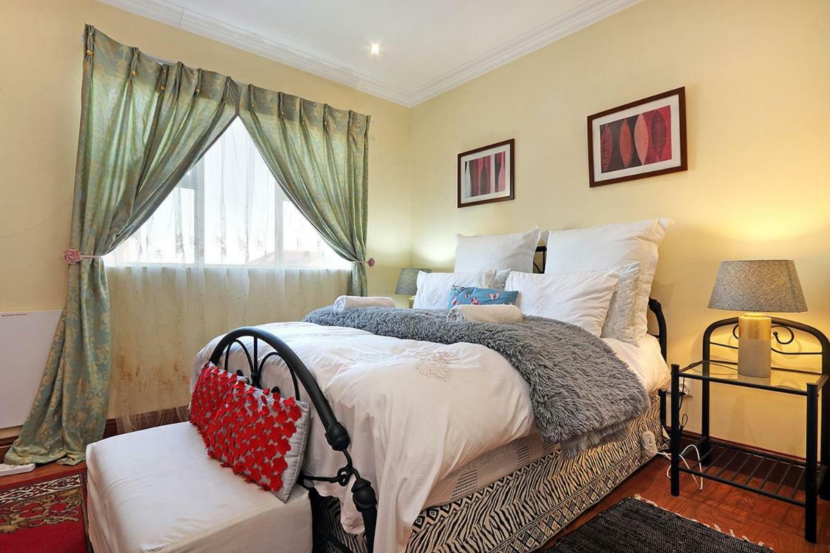 Natalie Guesthouse Блуберґстранд Екстер'єр фото